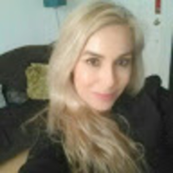 Meet your Posher, Daniela - Picture 1 of 1